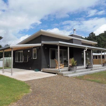 Nikau'S On Palmer Foxton Beach Экстерьер фото