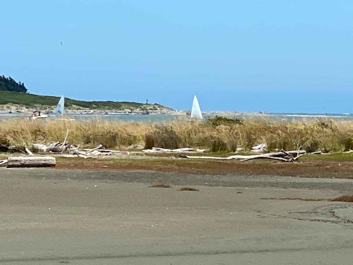 Nikau'S On Palmer Foxton Beach Экстерьер фото